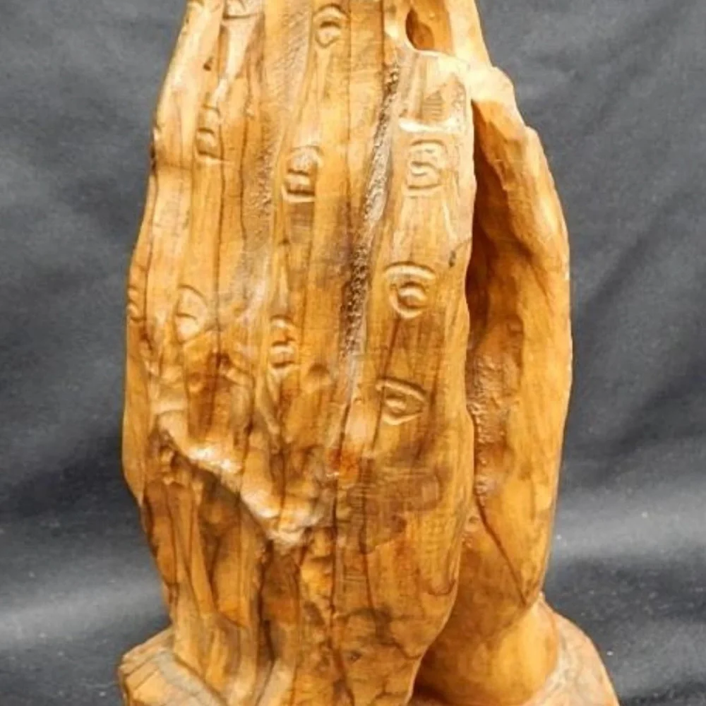 Wooden Intarsia 3D Hand Carved Praying Hands Wall Art - Picture 6 of 6